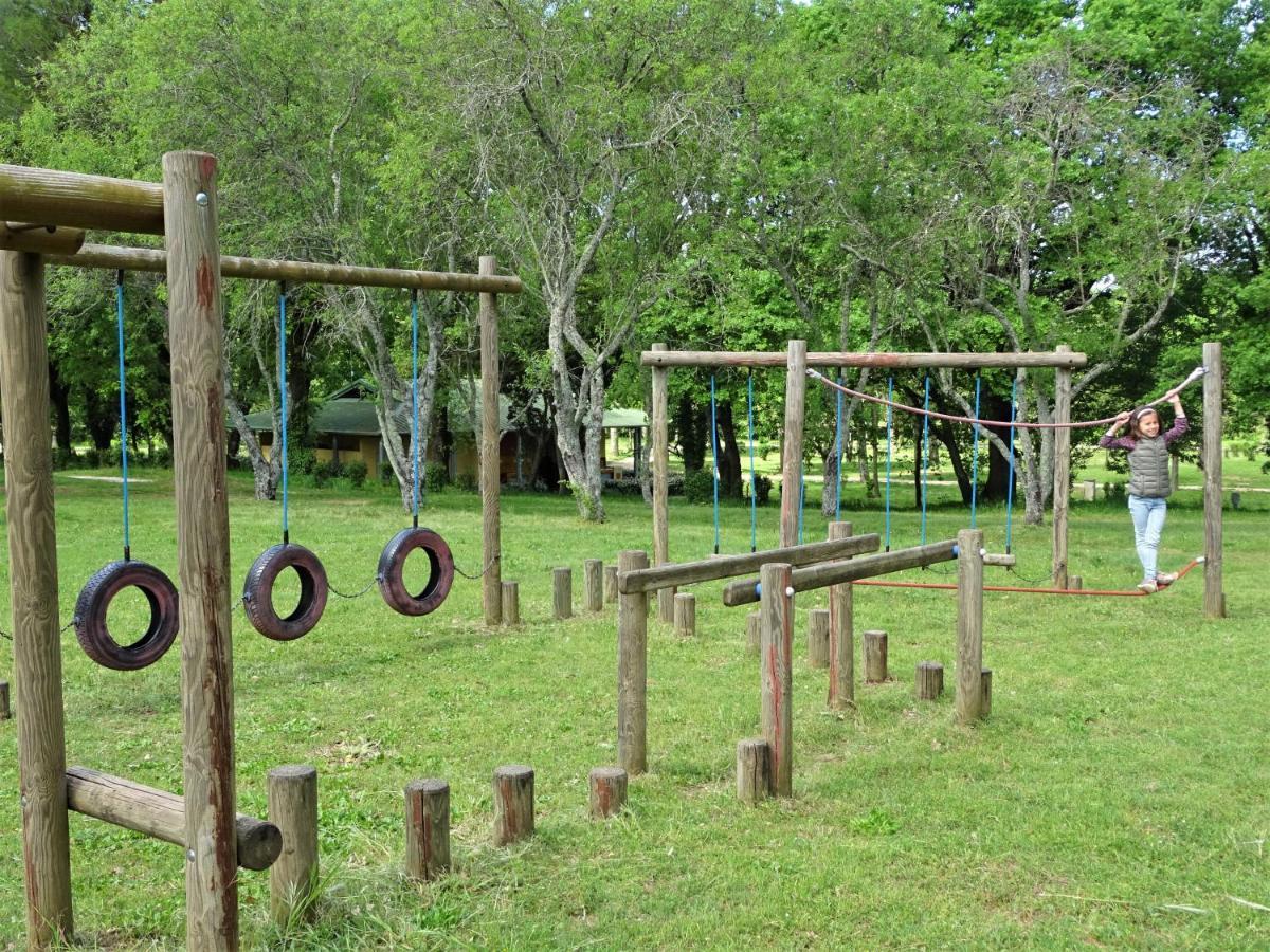 Domaine Le Moulin Neuf Hotel Saint-Quentin-la-Poterie Ngoại thất bức ảnh