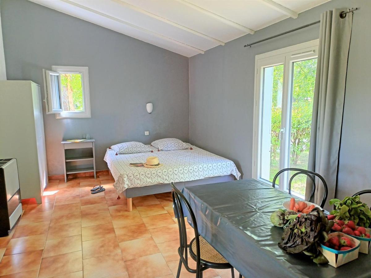 Domaine Le Moulin Neuf Hotel Saint-Quentin-la-Poterie Ngoại thất bức ảnh